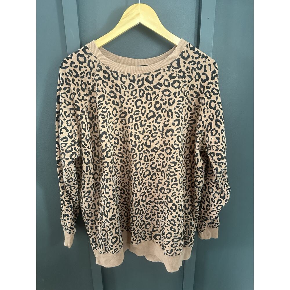 Torrid Women’s Pullover Crewneck - Brown Cheetah Print. Size 0. Black And brown